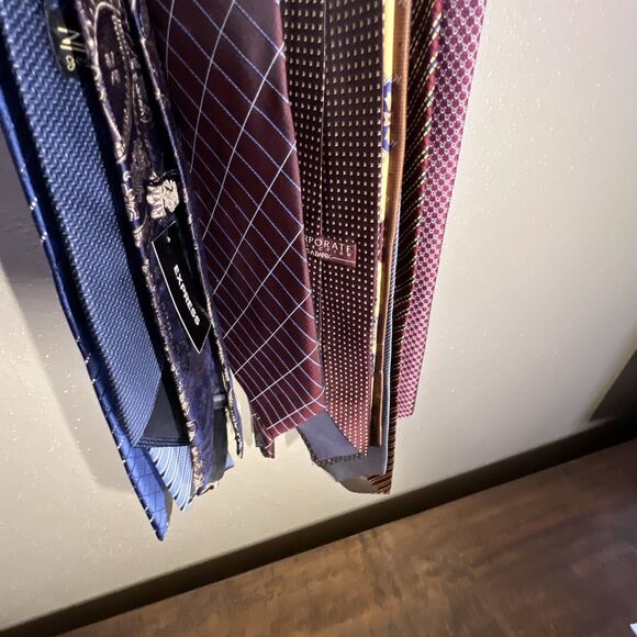 LOT OF 11 SILK TIES - Picture 4 of 7
